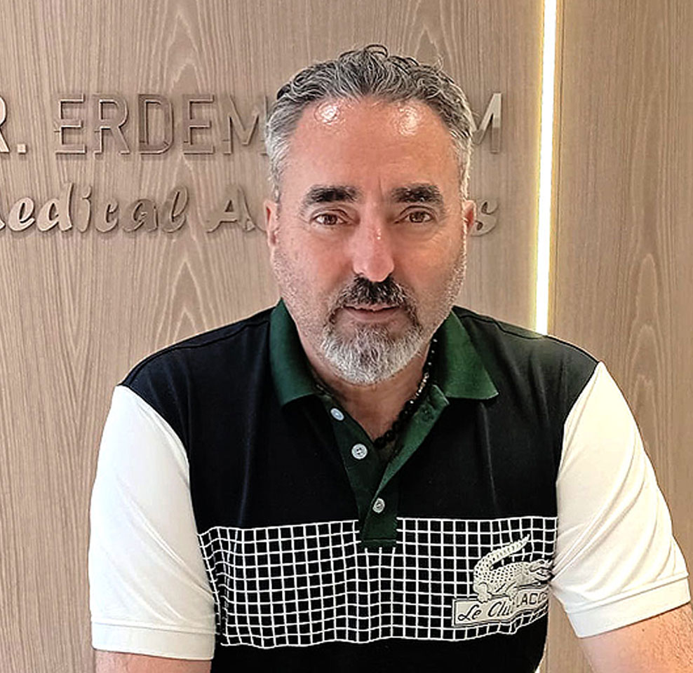 Dr. Erdem Özçam